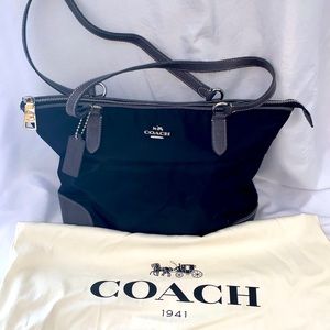 Extremely clean Coach black tote